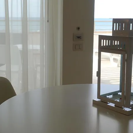 E Il Faro 3*