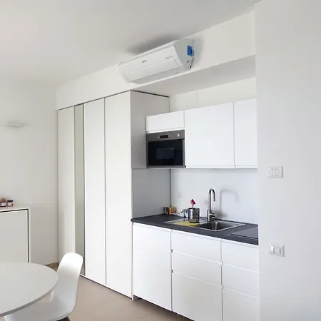 E Il Faro Szálloda 3*