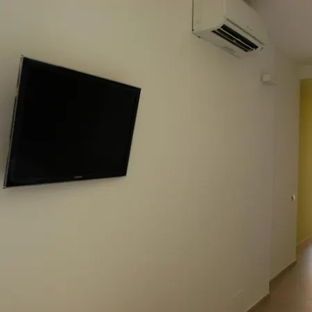 E Il Faro Hotell