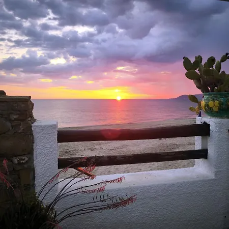 Hotell E Il Faro Acciaroli