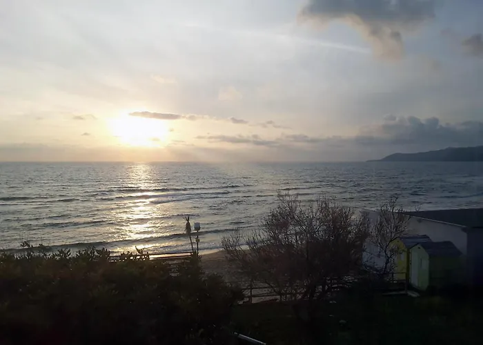 Hotel E Il Faro Acciaroli