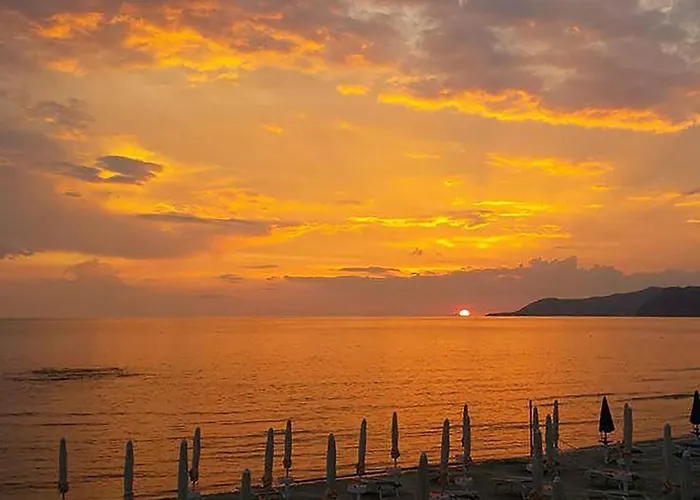 E Il Faro Hotel Acciaroli