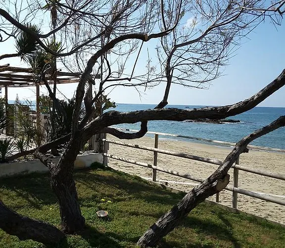 Hotel E Il Faro Acciaroli